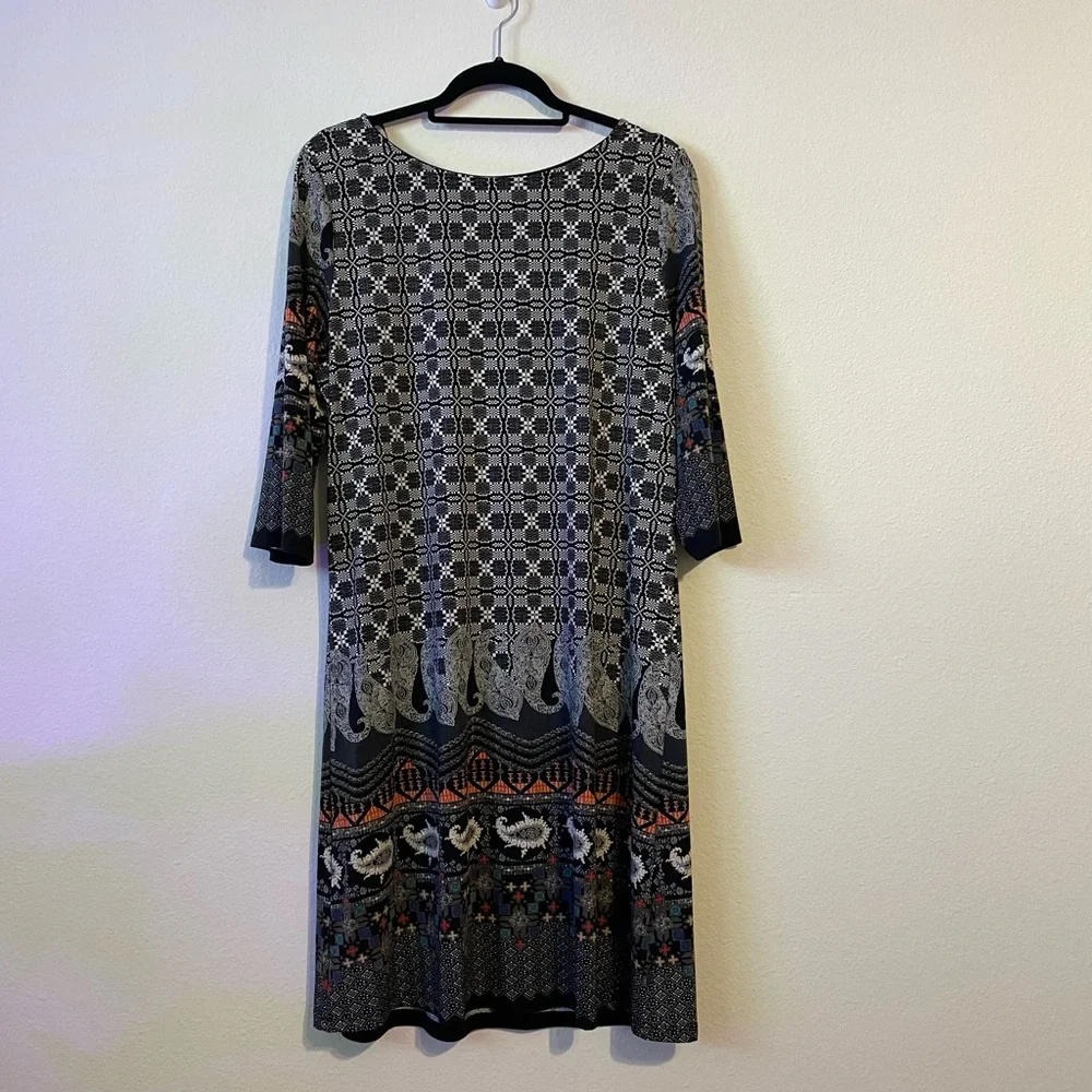 Gilli Patterned Dress - Picture 1 of 4